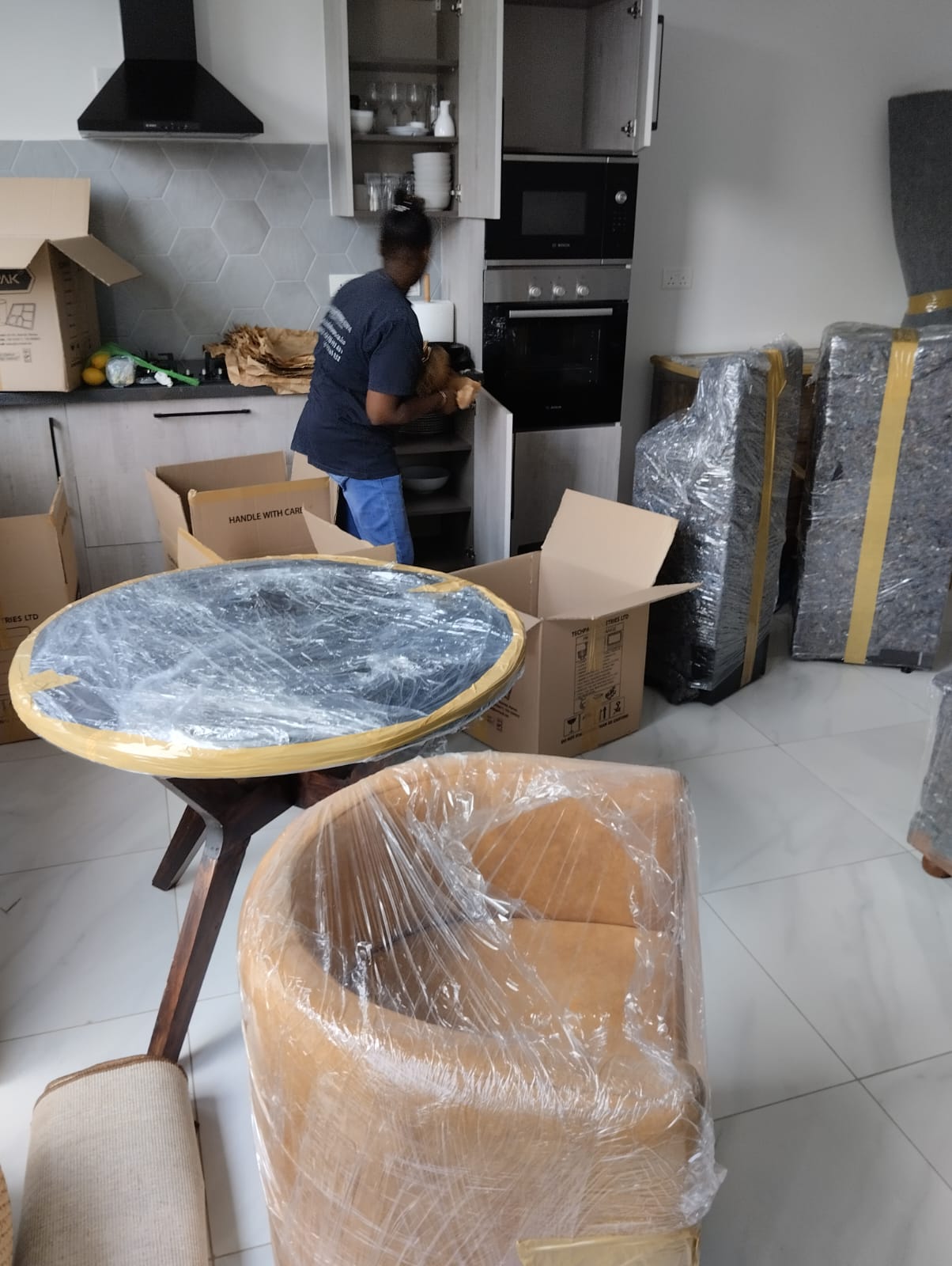 How to Declutter Your Home Before a Move